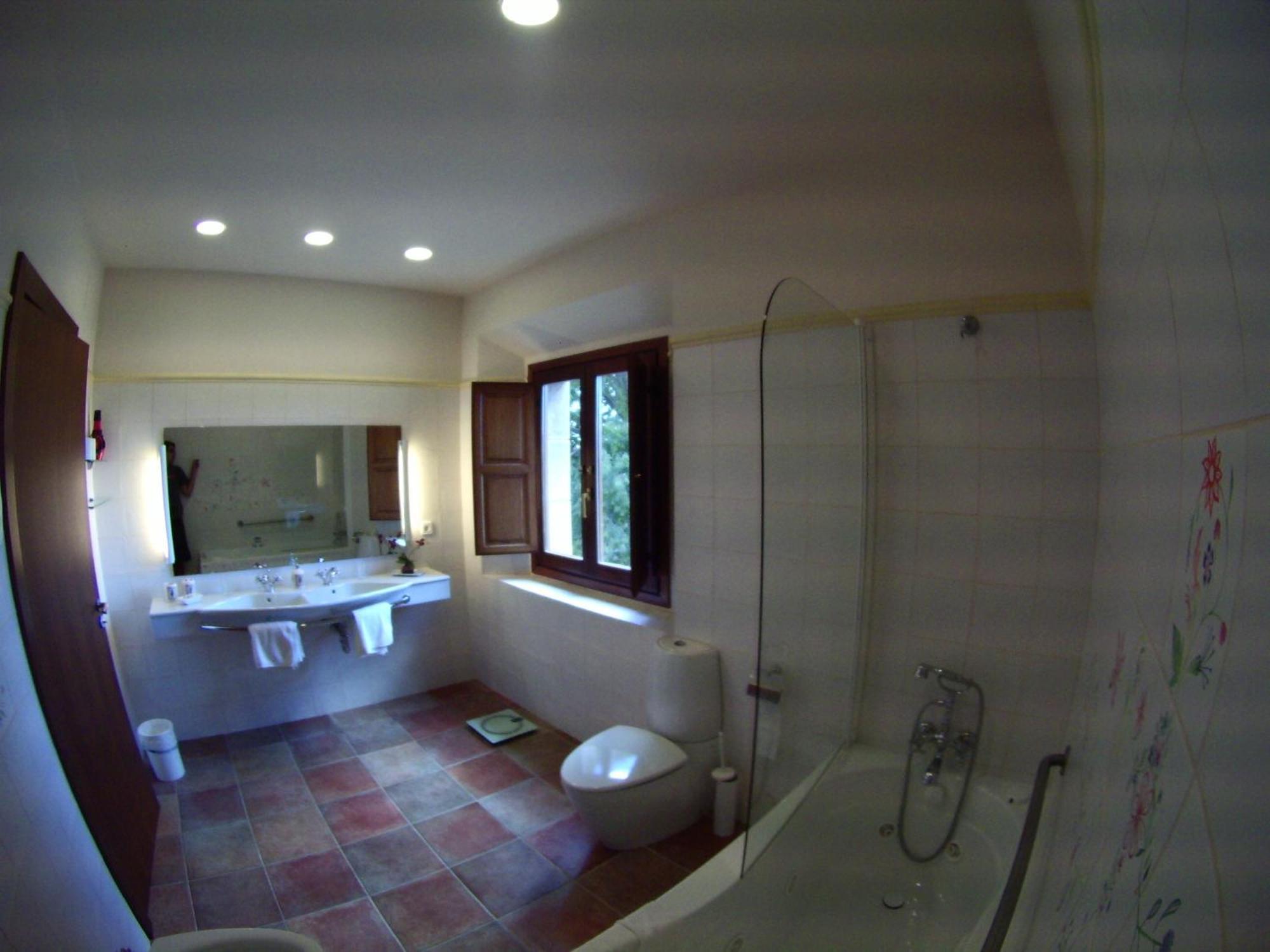 Mas Duc Guest House Brunyola Eksteriør bilde