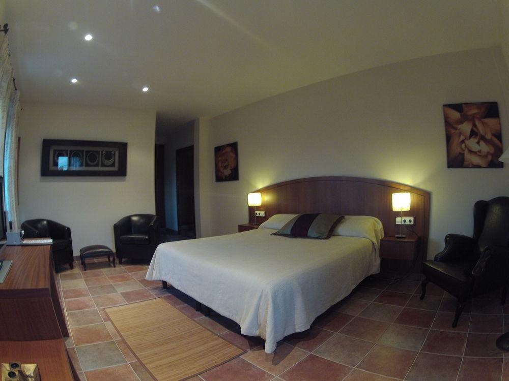 Mas Duc Guest House Brunyola Eksteriør bilde